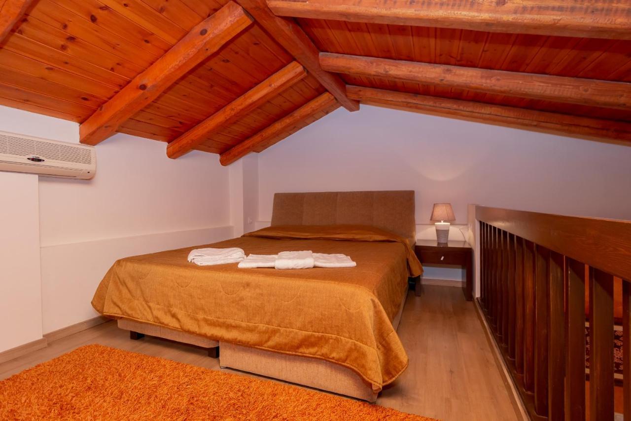 Ahilion Hotel Kalavryta Ngoại thất bức ảnh