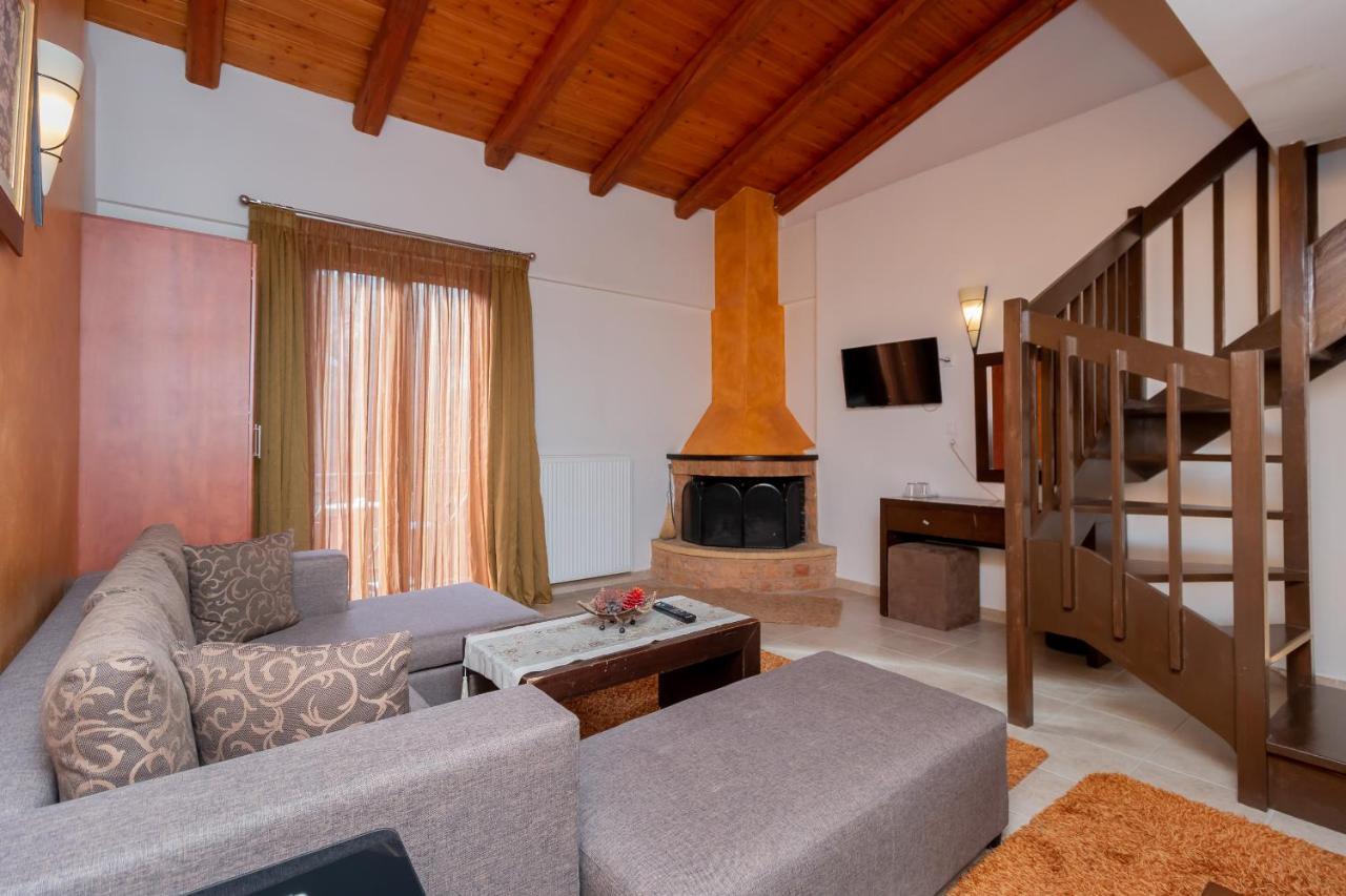 Ahilion Hotel Kalavryta Ngoại thất bức ảnh