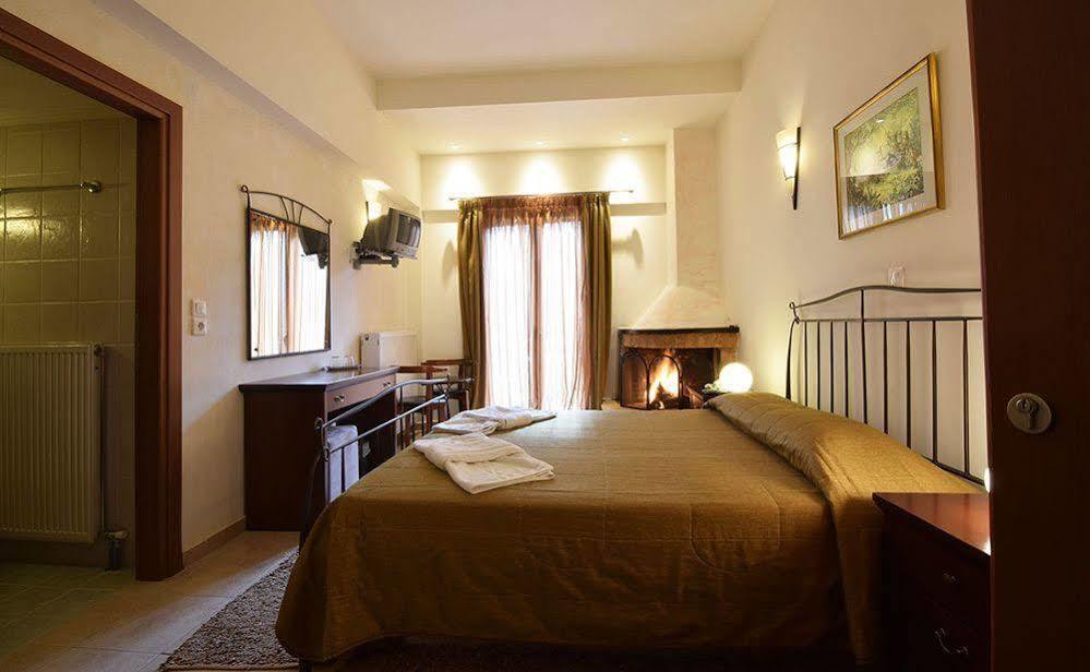 Ahilion Hotel Kalavryta Ngoại thất bức ảnh
