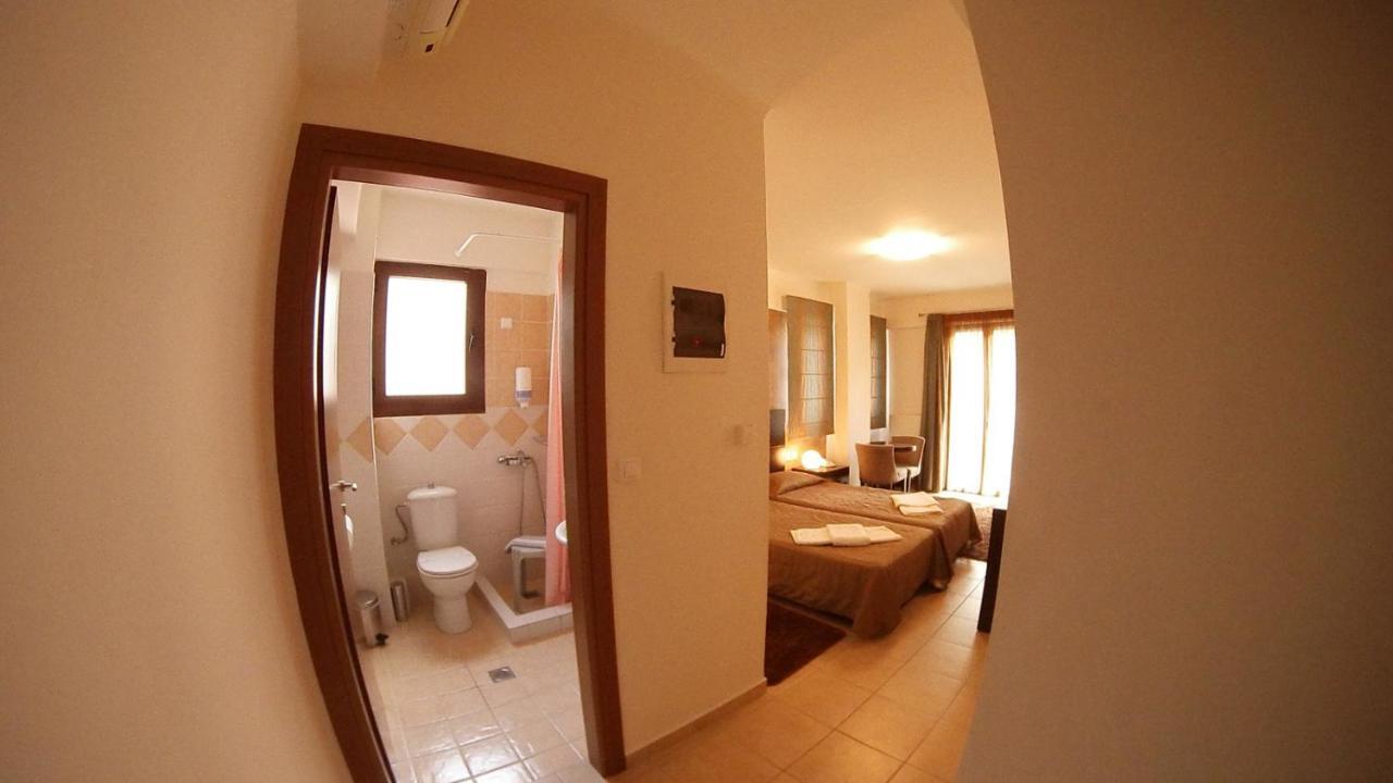 Ahilion Hotel Kalavryta Ngoại thất bức ảnh