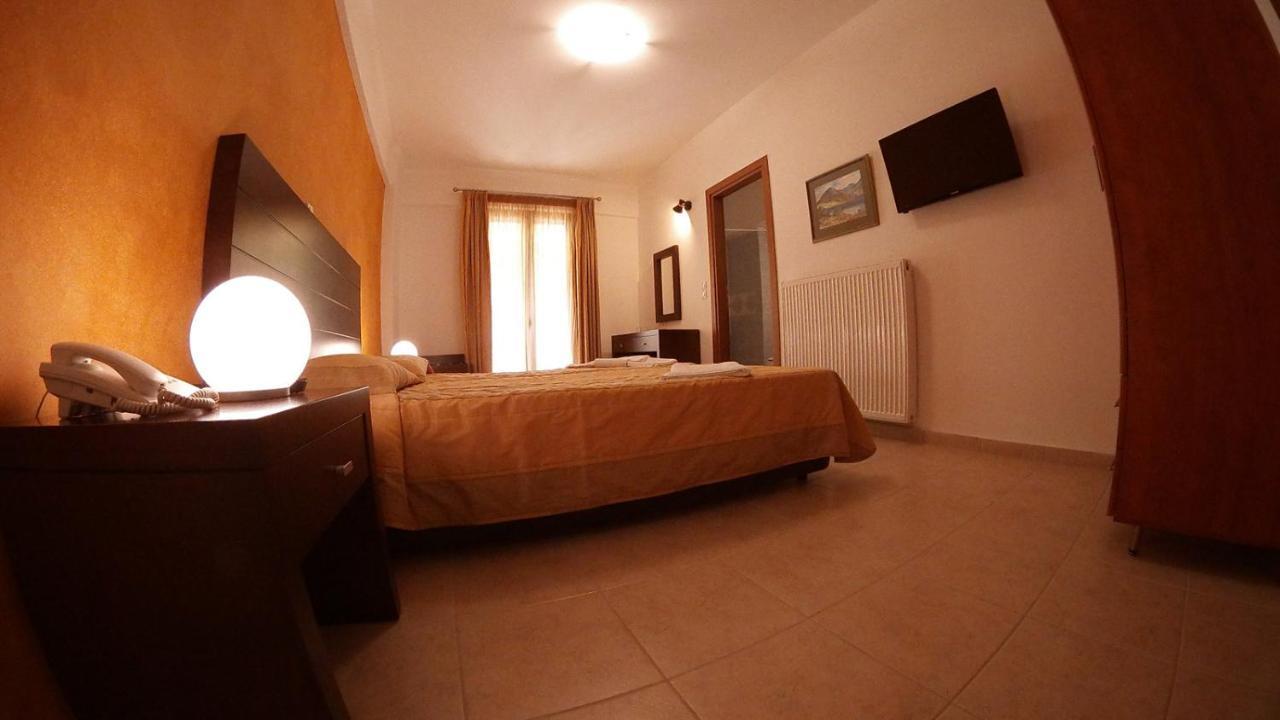 Ahilion Hotel Kalavryta Ngoại thất bức ảnh