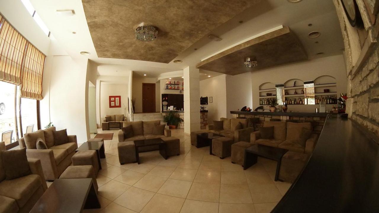 Ahilion Hotel Kalavryta Ngoại thất bức ảnh