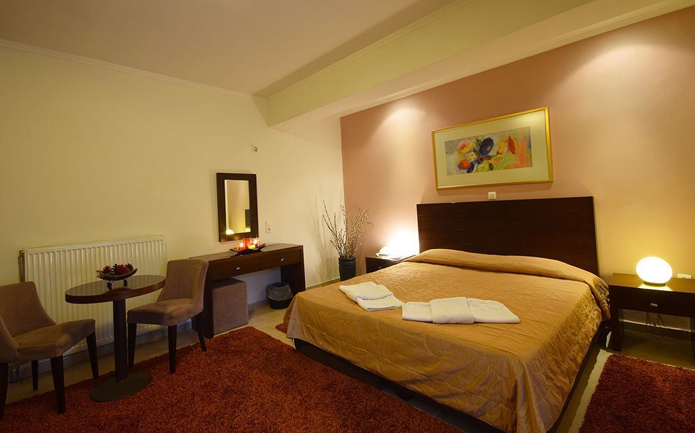Ahilion Hotel Kalavryta Ngoại thất bức ảnh